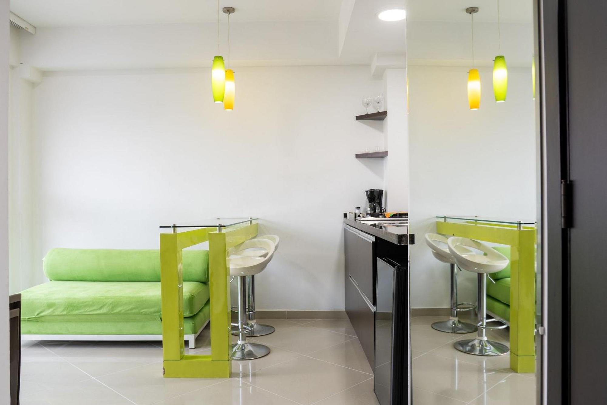 Hotel Piaro In Suites 卡利 外观 照片